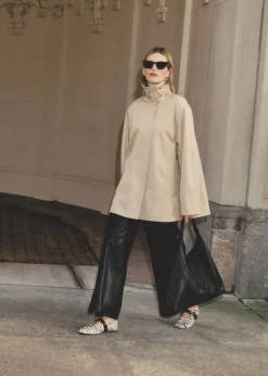 & Other Stories A-Linien-Jacke mit Tunnelkragen
