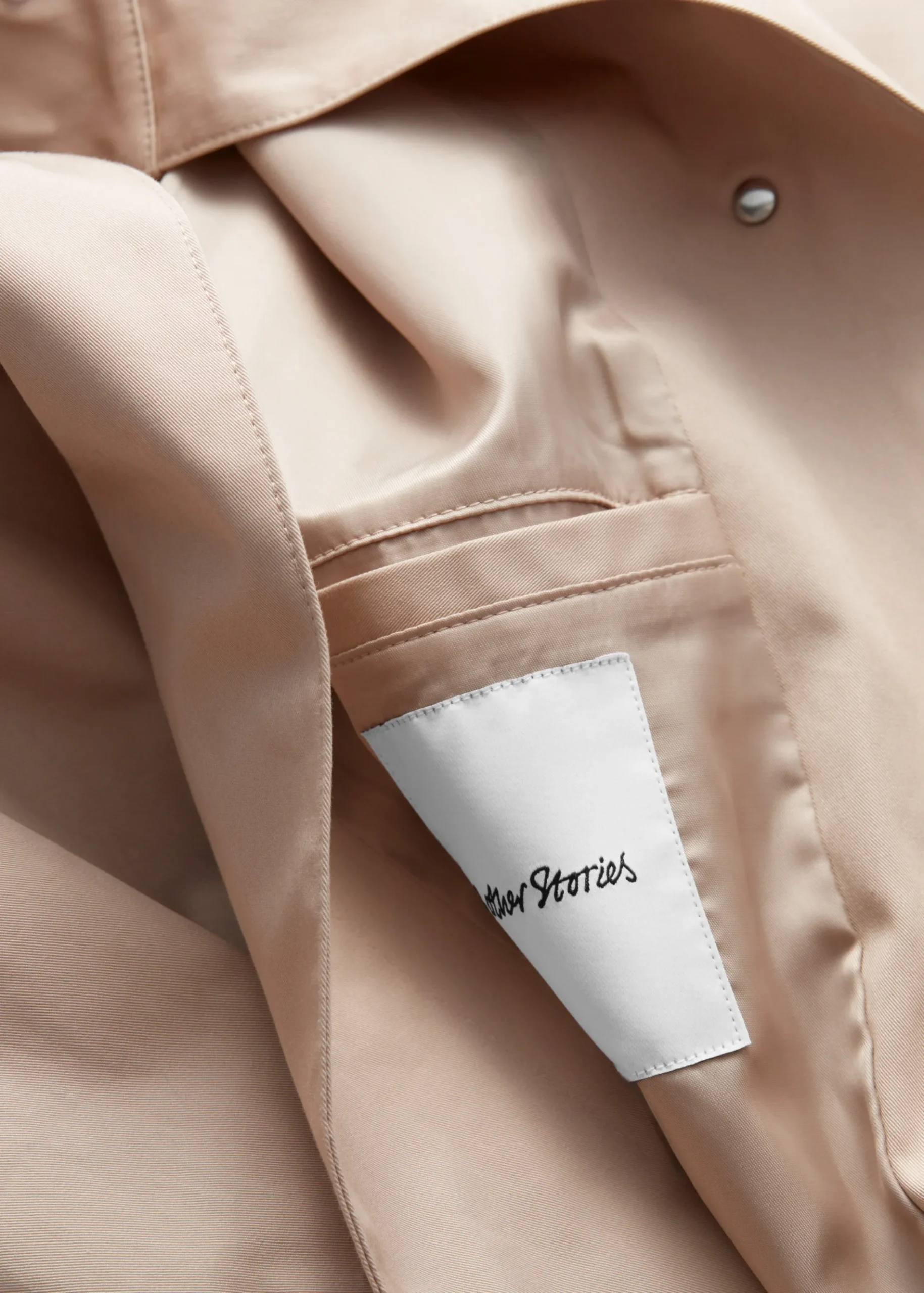 & Other Stories A-Linien-Jacke mit Tunnelkragen