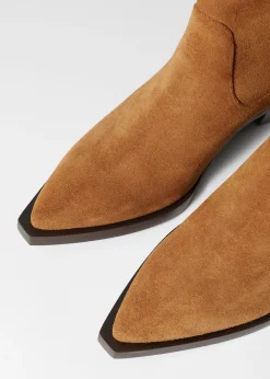 & Other Stories Ankle Boots aus Leder mit spitzer Zehenpartie