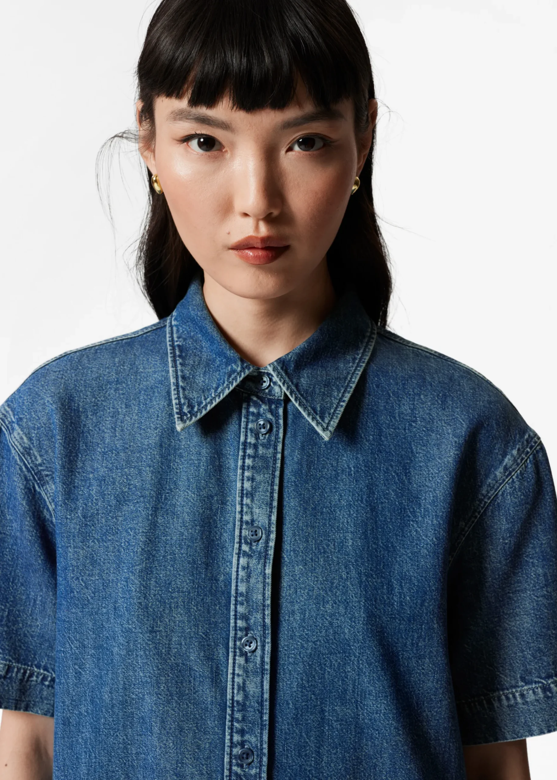& Other Stories Asymmetrisches T-Shirt-Kleid aus Denim