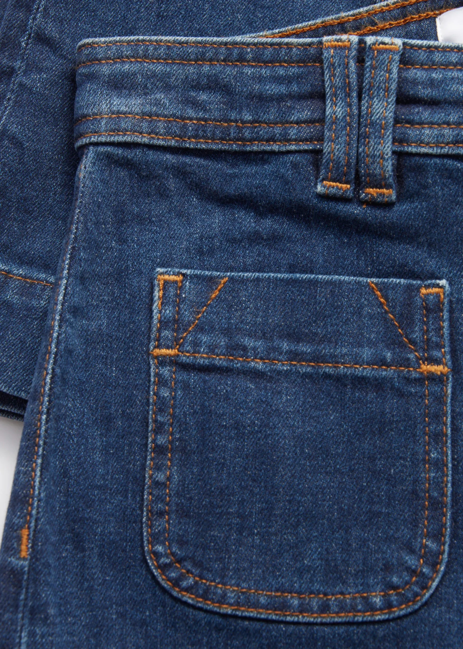 & Other Stories Ausgestellte Jeans mit hohem Bund
