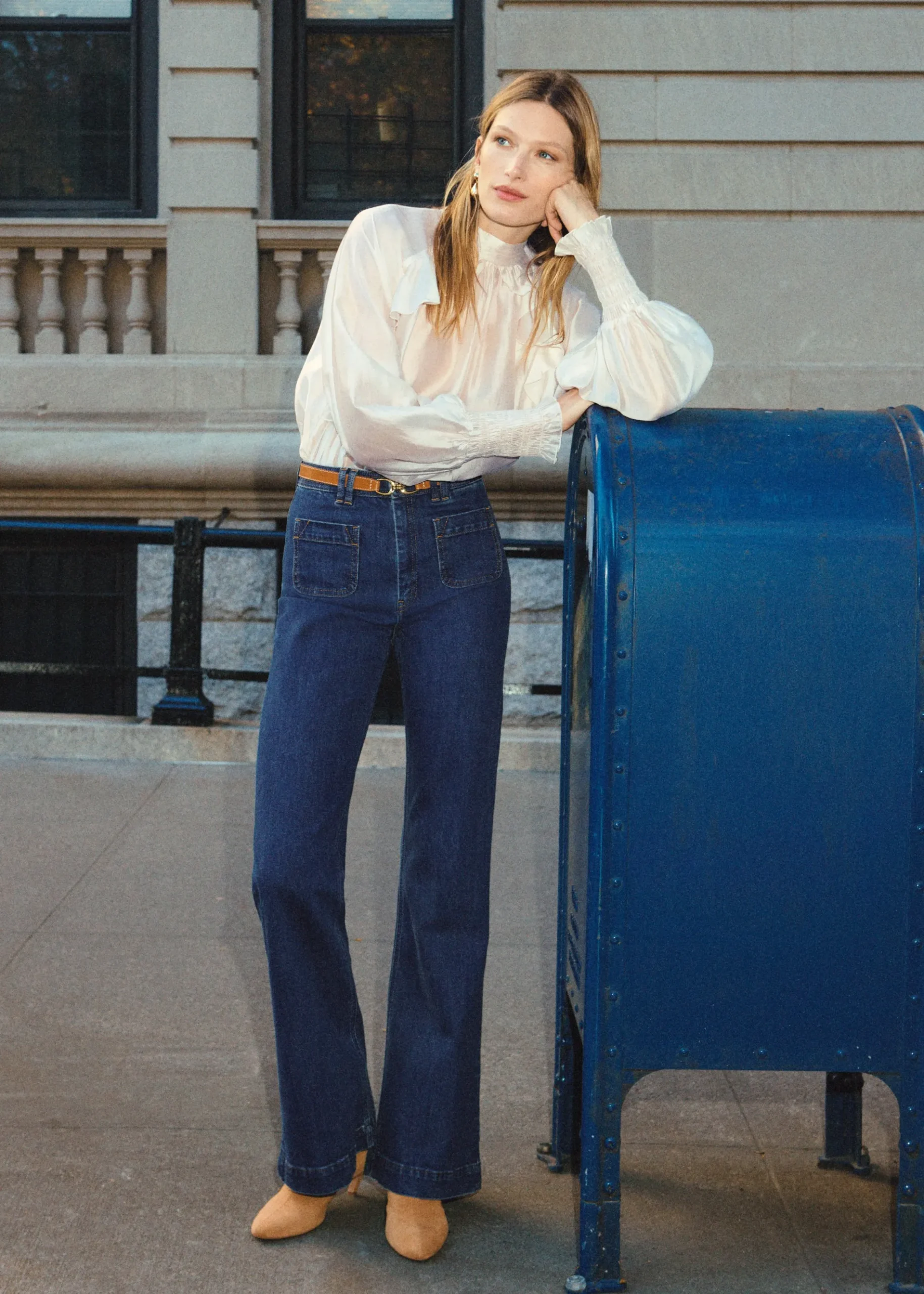 & Other Stories Ausgestellte Jeans mit hohem Bund