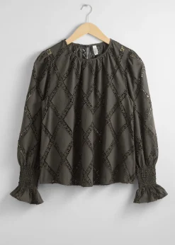& Other Stories Bestickte Bluse mit gerafften Bündchen