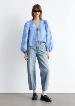 & Other Stories Bluse mit Bindedetail vorne