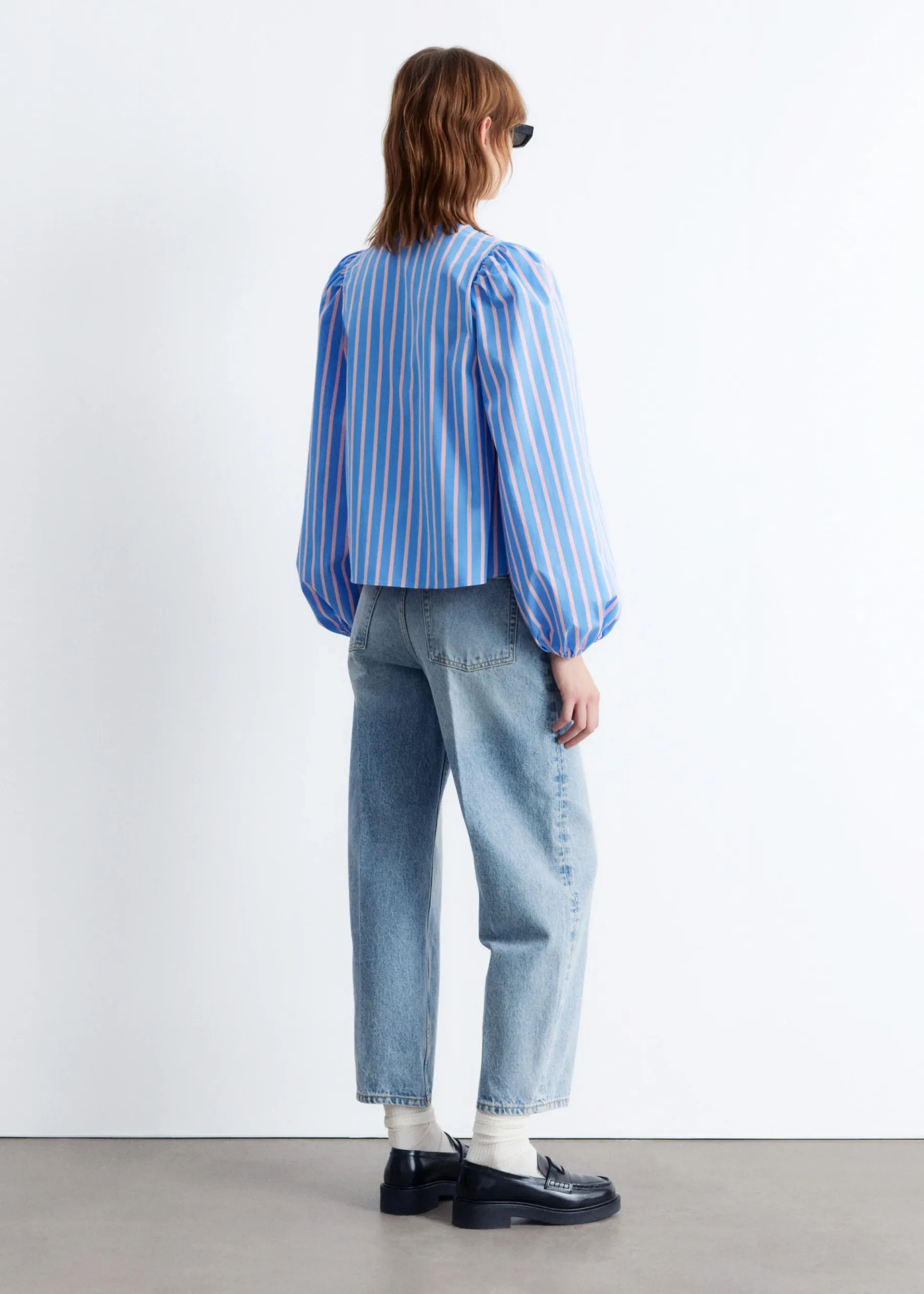 & Other Stories Bluse mit Bindedetail vorne