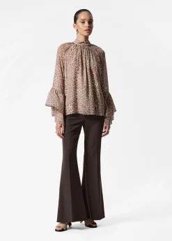 & Other Stories Bluse mit Volants und Stehkragen