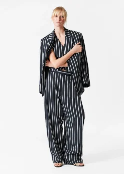 & Other Stories Elegante Hose mit tiefen Bundfalten