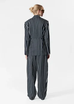 & Other Stories Eleganter Blazer mit breiten Schultern