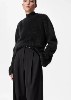 & Other Stories Gerade geschnittene Hose mit Bügelfalten
