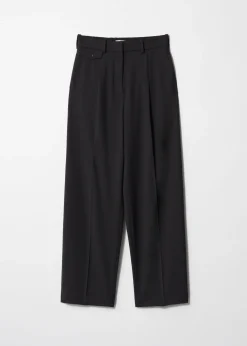 & Other Stories Gerade geschnittene Hose mit Bügelfalten