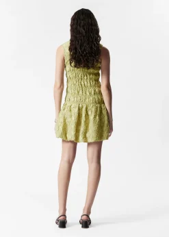 & Other Stories Gesmoktes Minikleid