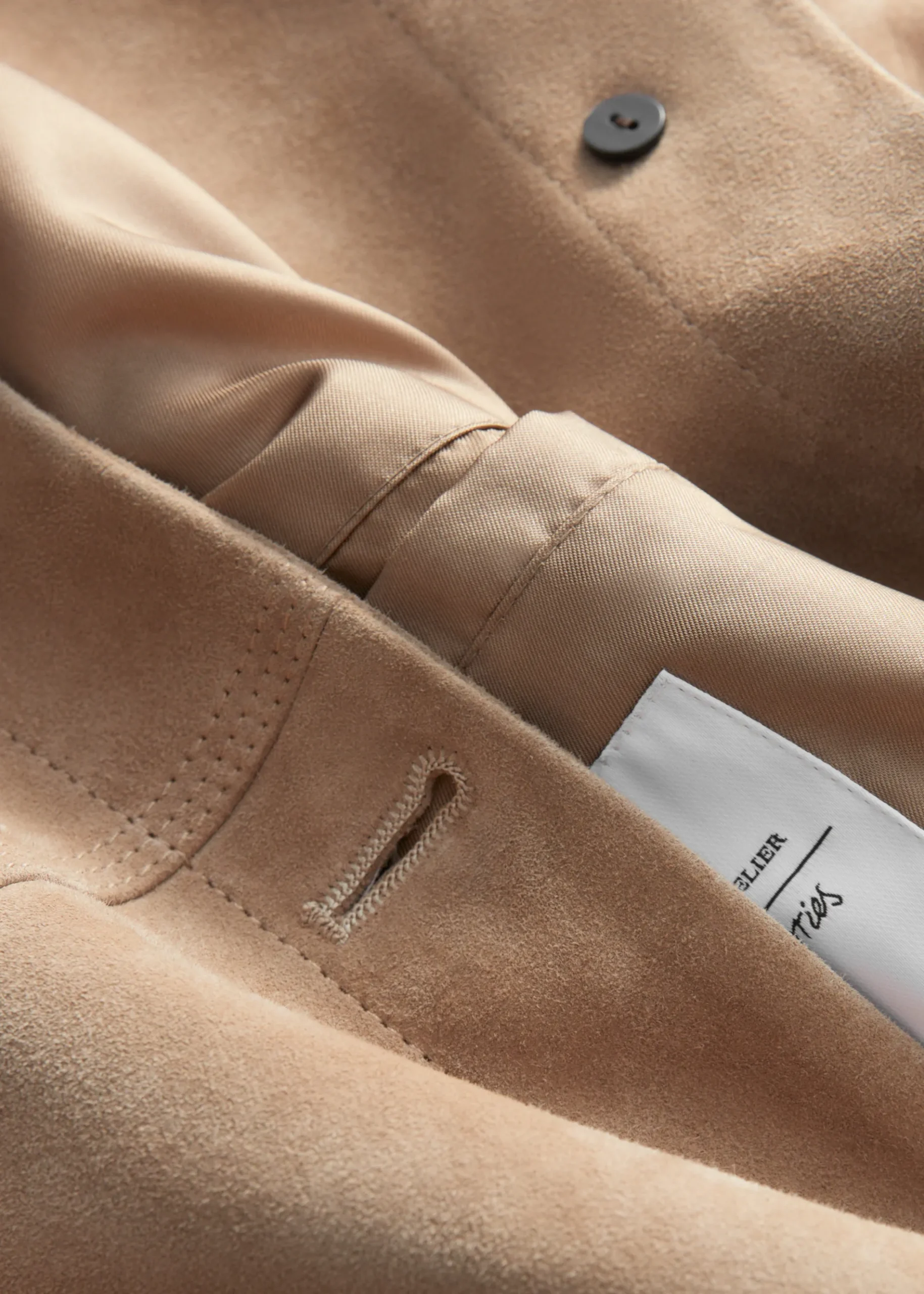 & Other Stories Jacke mit aufgesetzten Taschen