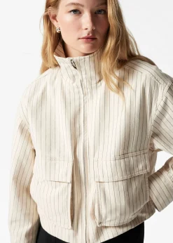 & Other Stories Jacke mit aufgesetzten Taschen