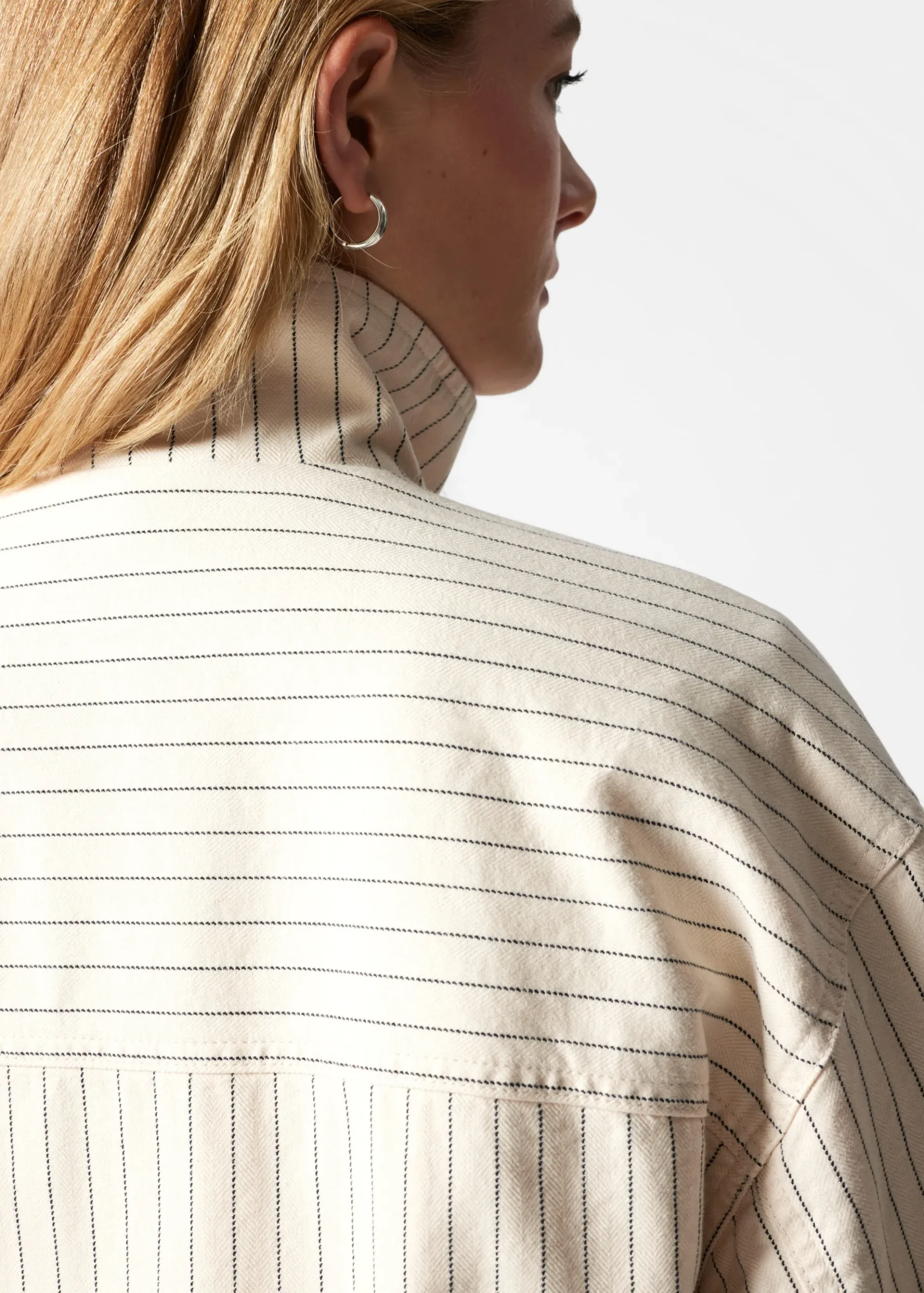 & Other Stories Jacke mit aufgesetzten Taschen