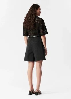 & Other Stories Jeansshorts mit weitem Bein