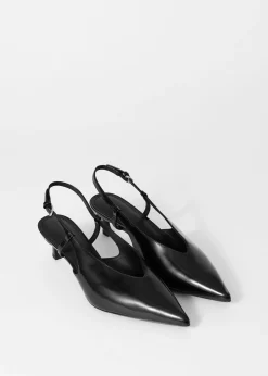 & Other Stories Klassische Lederpumps mit Fersenriemen