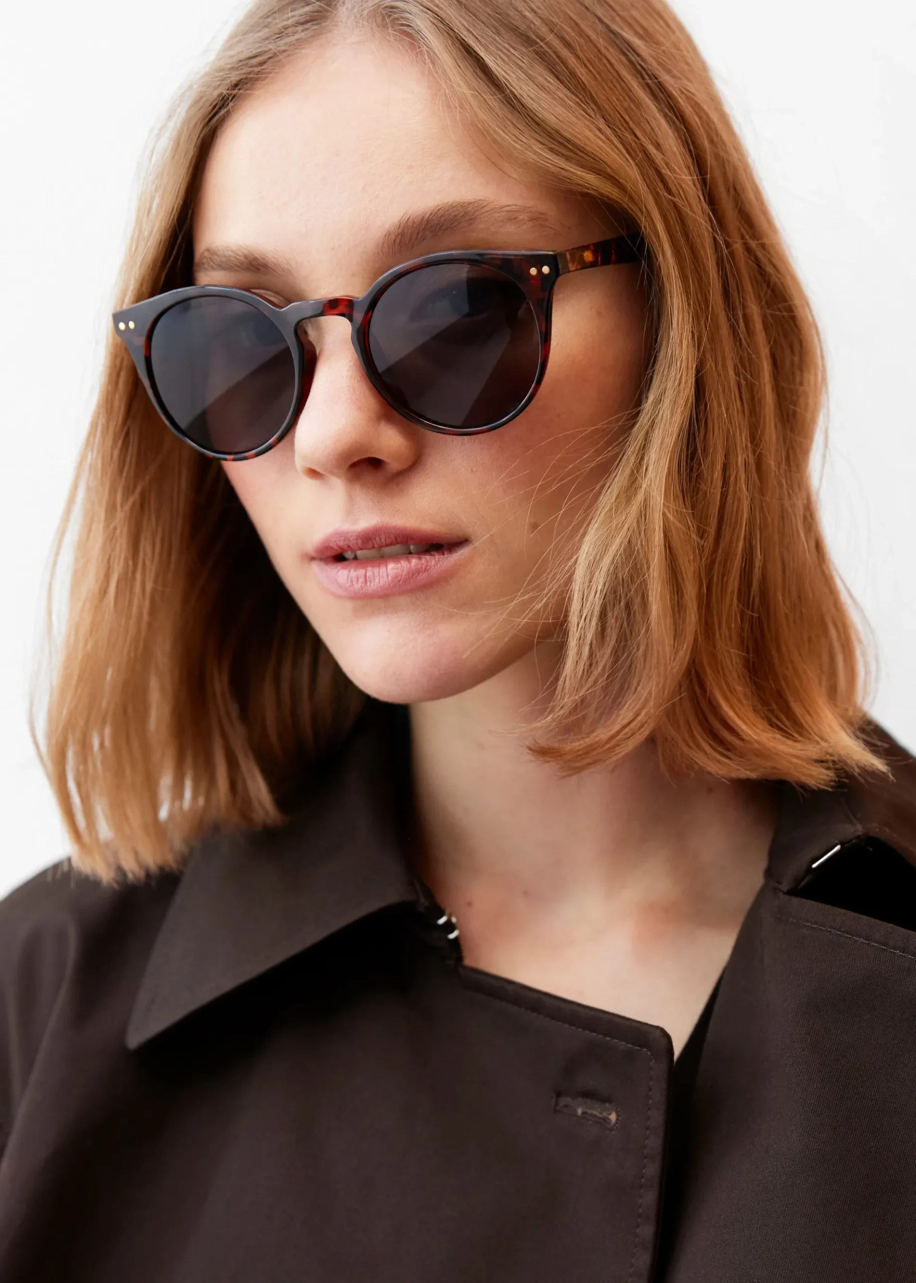 & Other Stories Klassische Sonnenbrille mit rundem Rahmen