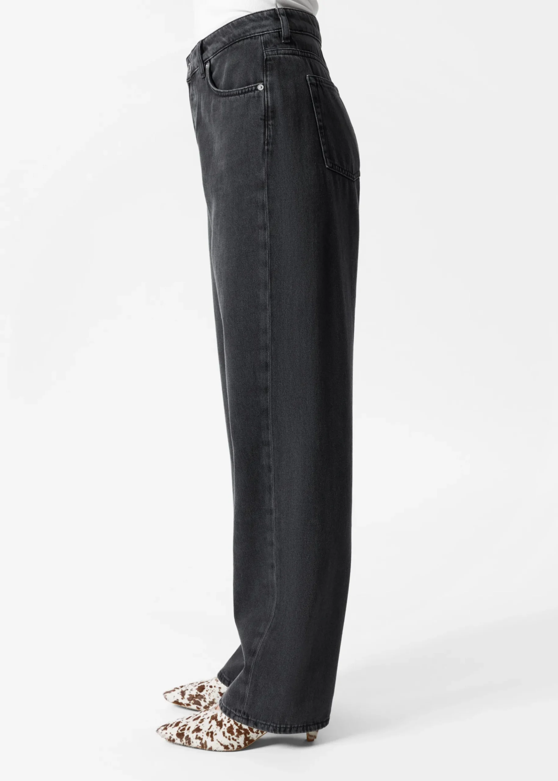 & Other Stories Lockere, schmal zulaufende Jeans