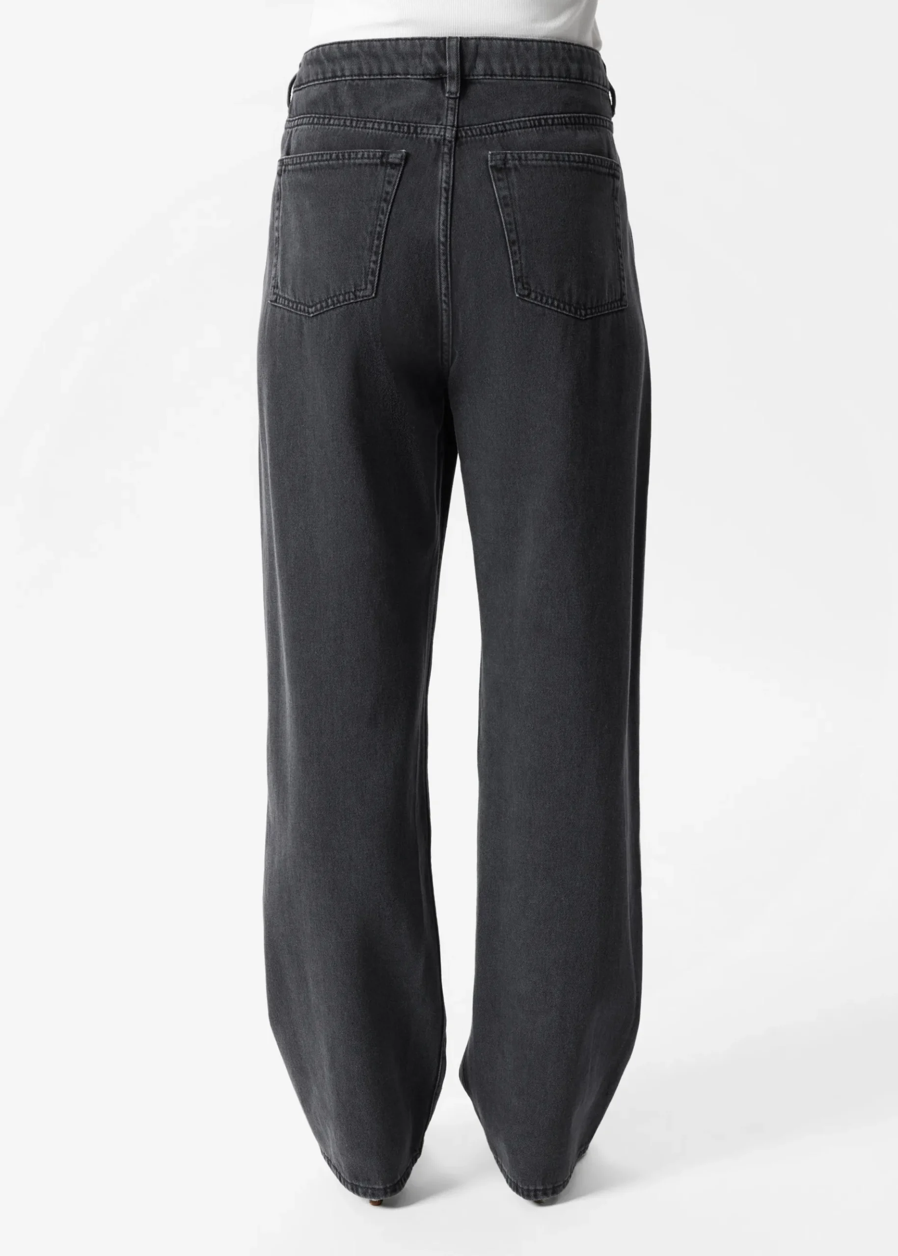 & Other Stories Lockere, schmal zulaufende Jeans