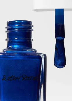 & Other Stories Metallic Blue Nagellack