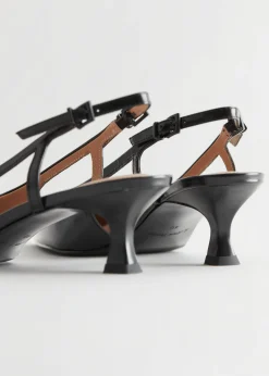 & Other Stories Pumps aus Leder mit Fersenriemen