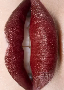 & Other Stories Rich Auburn Matter Lippenstift