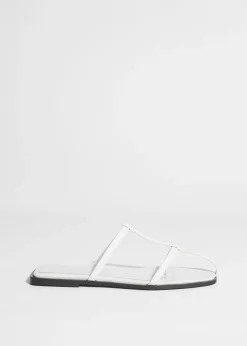 & Other Stories Sandalen mit Lederriemen