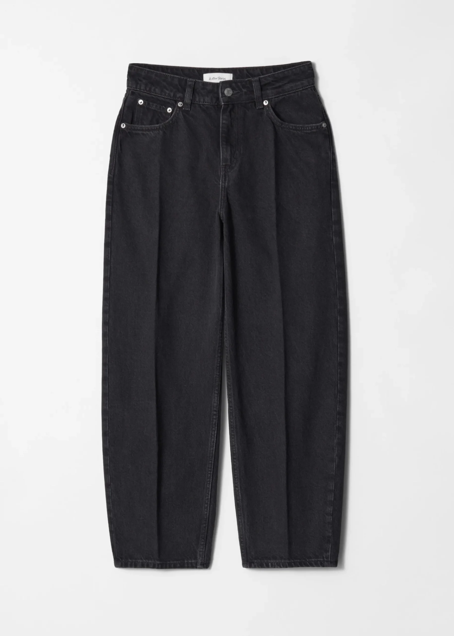 & Other Stories Schmal zulaufende Jeans