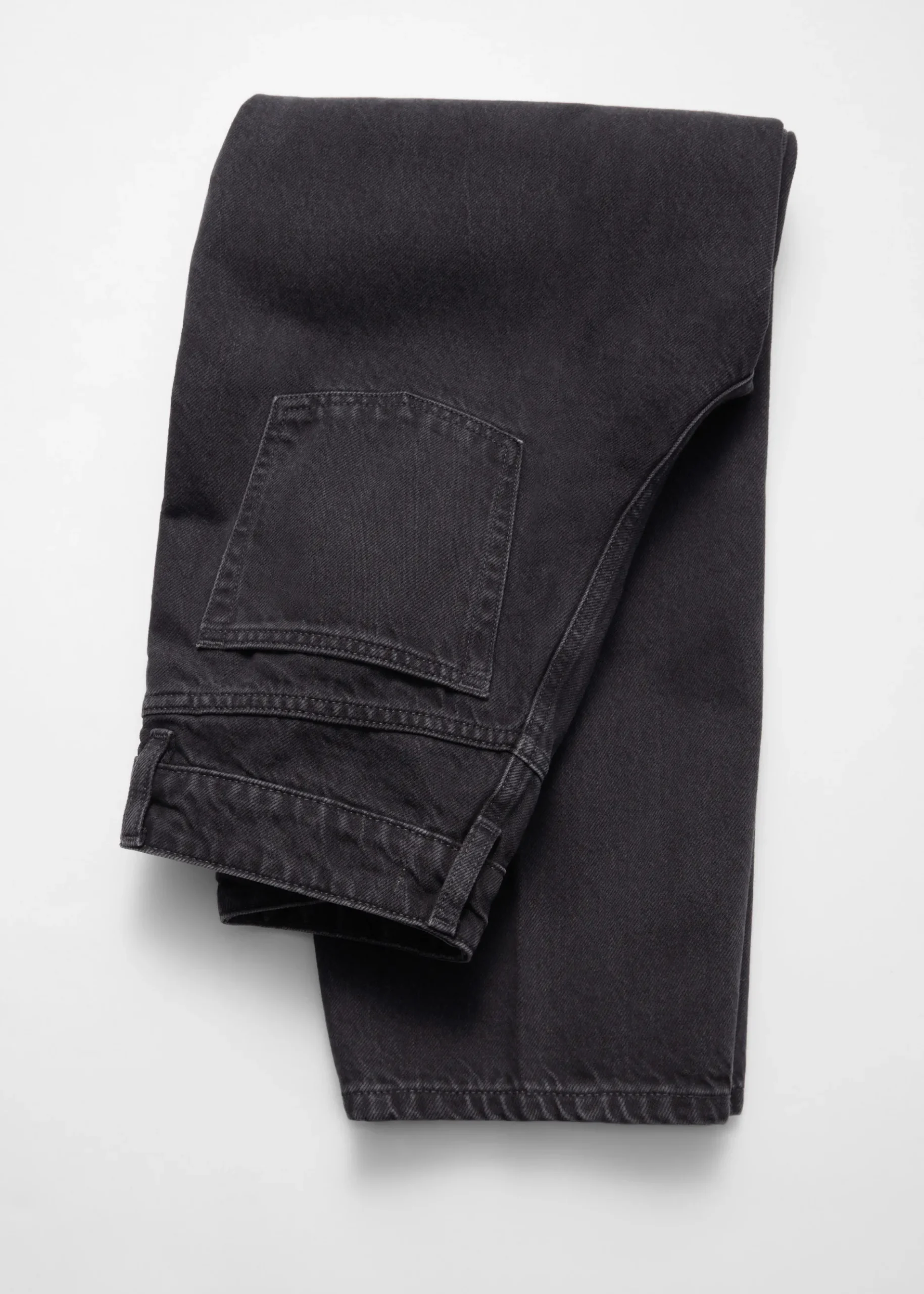 & Other Stories Schmal zulaufende Jeans