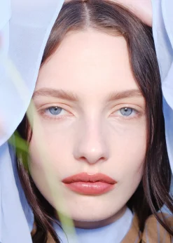 & Other Stories Smashing Coral Lipgloss