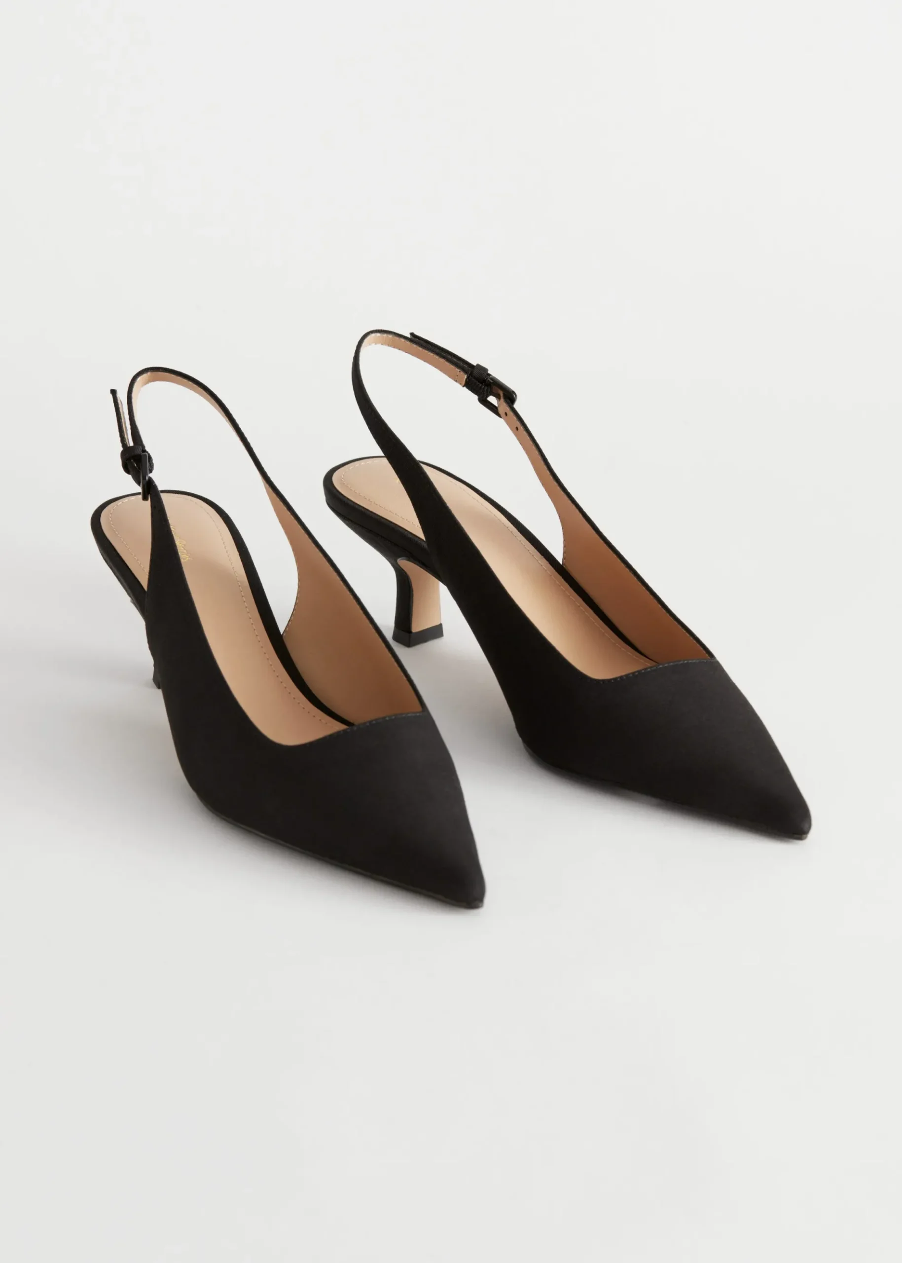 & Other Stories Spitz zulaufende Pumps mit Fersenriemen