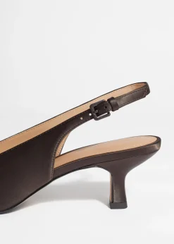 & Other Stories Spitz zulaufende Pumps mit Fersenriemen