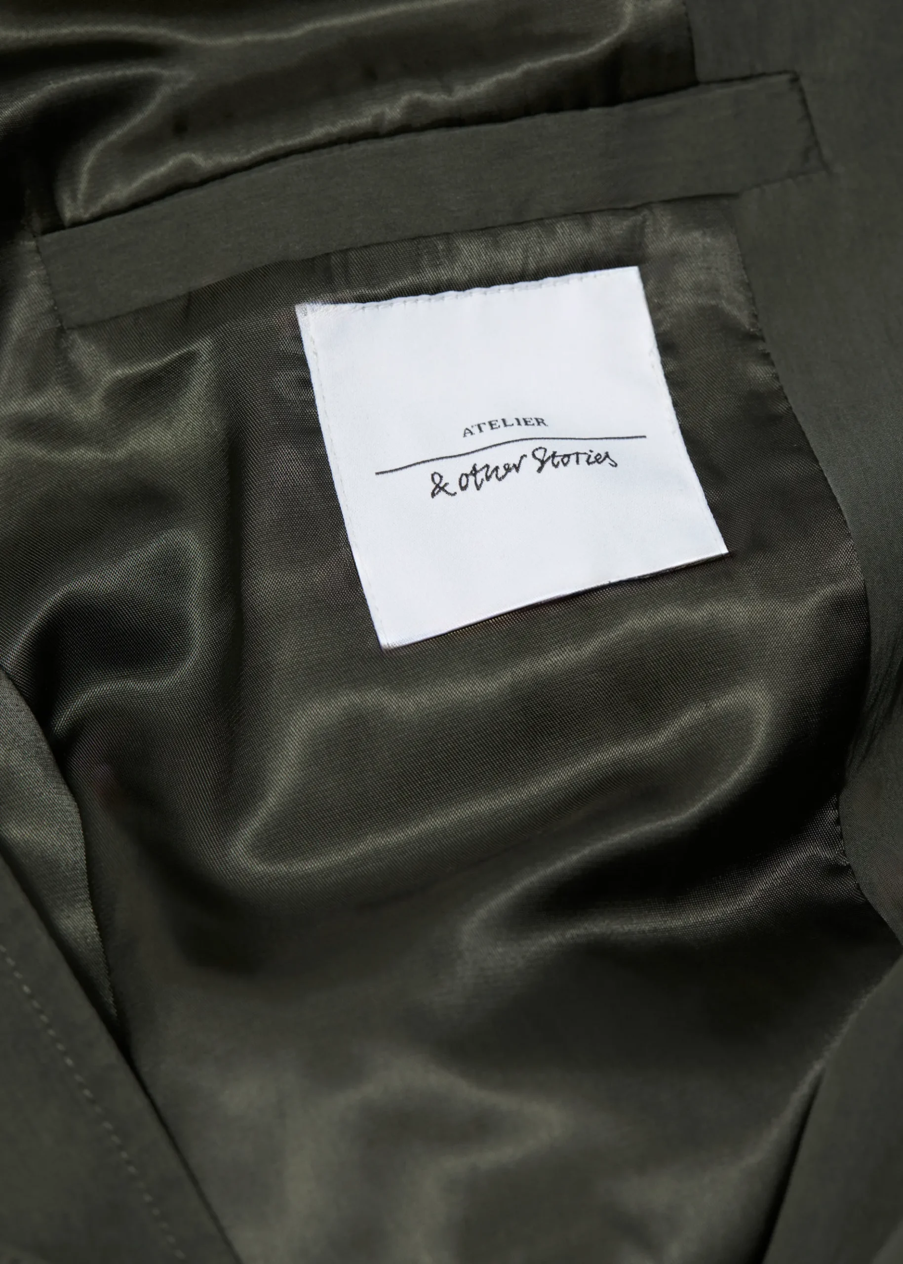 & Other Stories Trenchcoat mit hohem Kragen