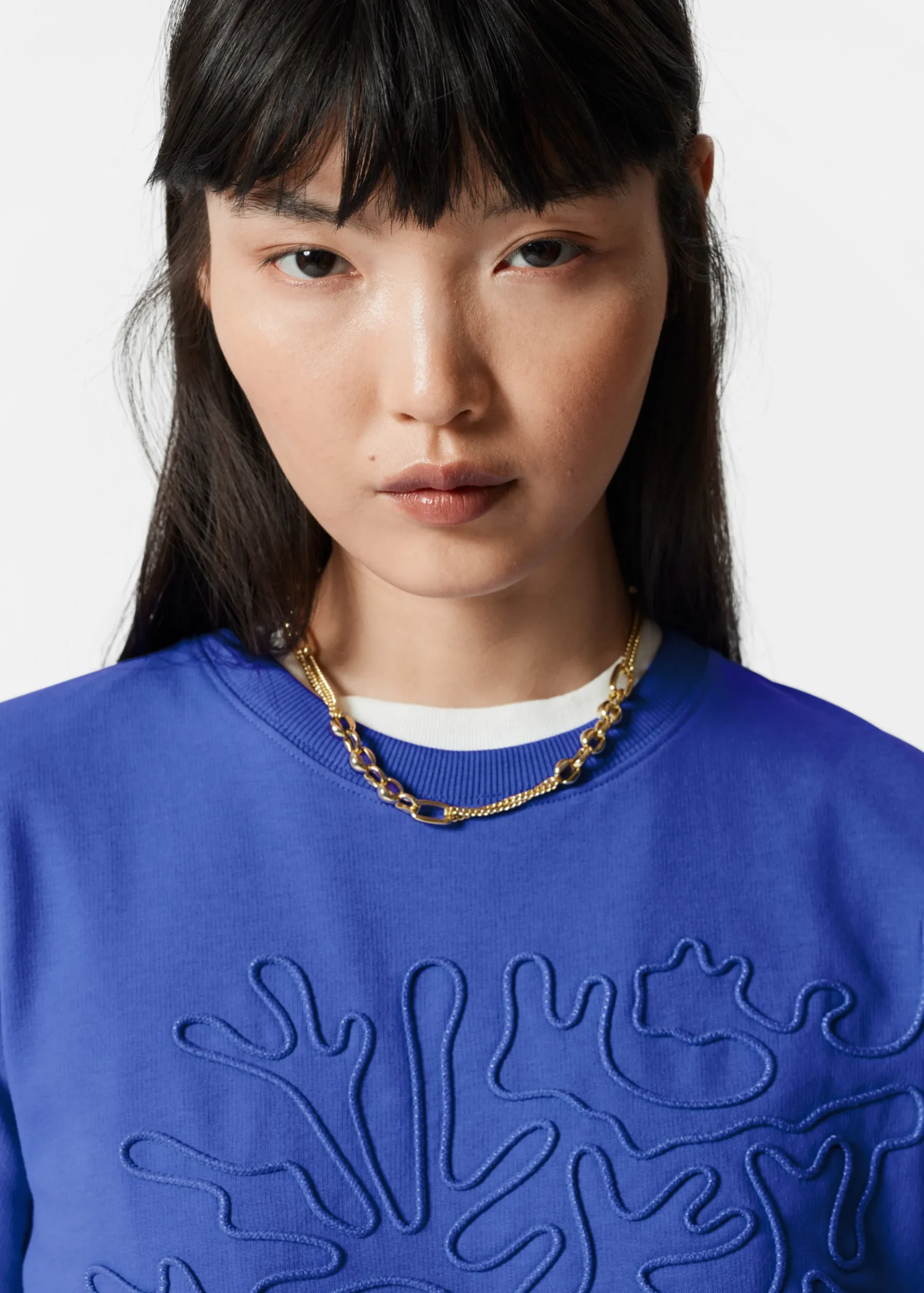 & Other Stories T-Shirt mit Blumenapplikation