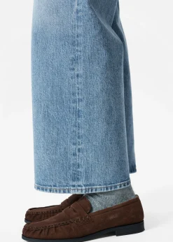 & Other Stories Verkürzte Jeans mit weitem Bein