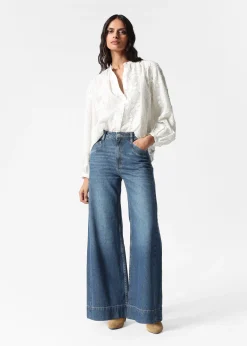 & Other Stories Voluminöse Bluse mit Blumenapplikation