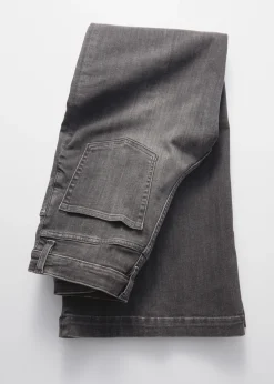 & Other Stories Weite Jeans mit Bügelfalten