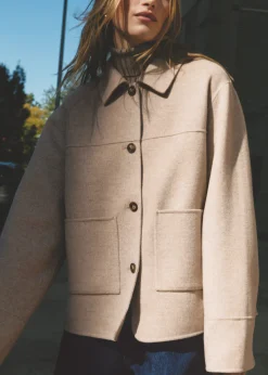 & Other Stories Wolljacke mit Kragen